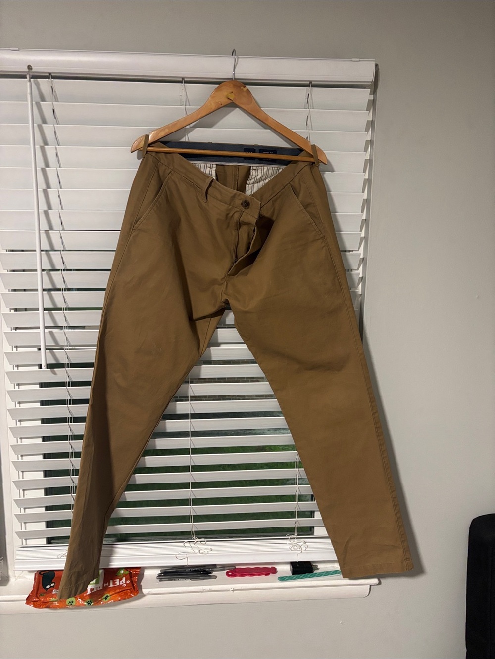 GAP Men's Brown Chino Pants - Straight Leg
